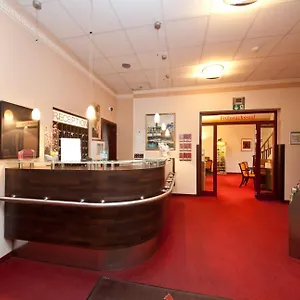 https://polo.hamburg-hotels-de.com